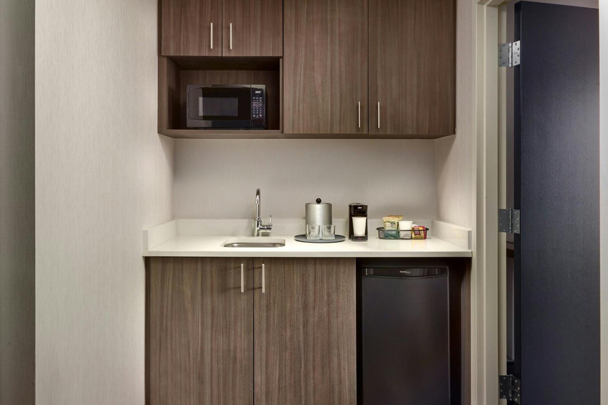 Courtyard By Marriott Atlanta Dunwoody酒店 外观 照片