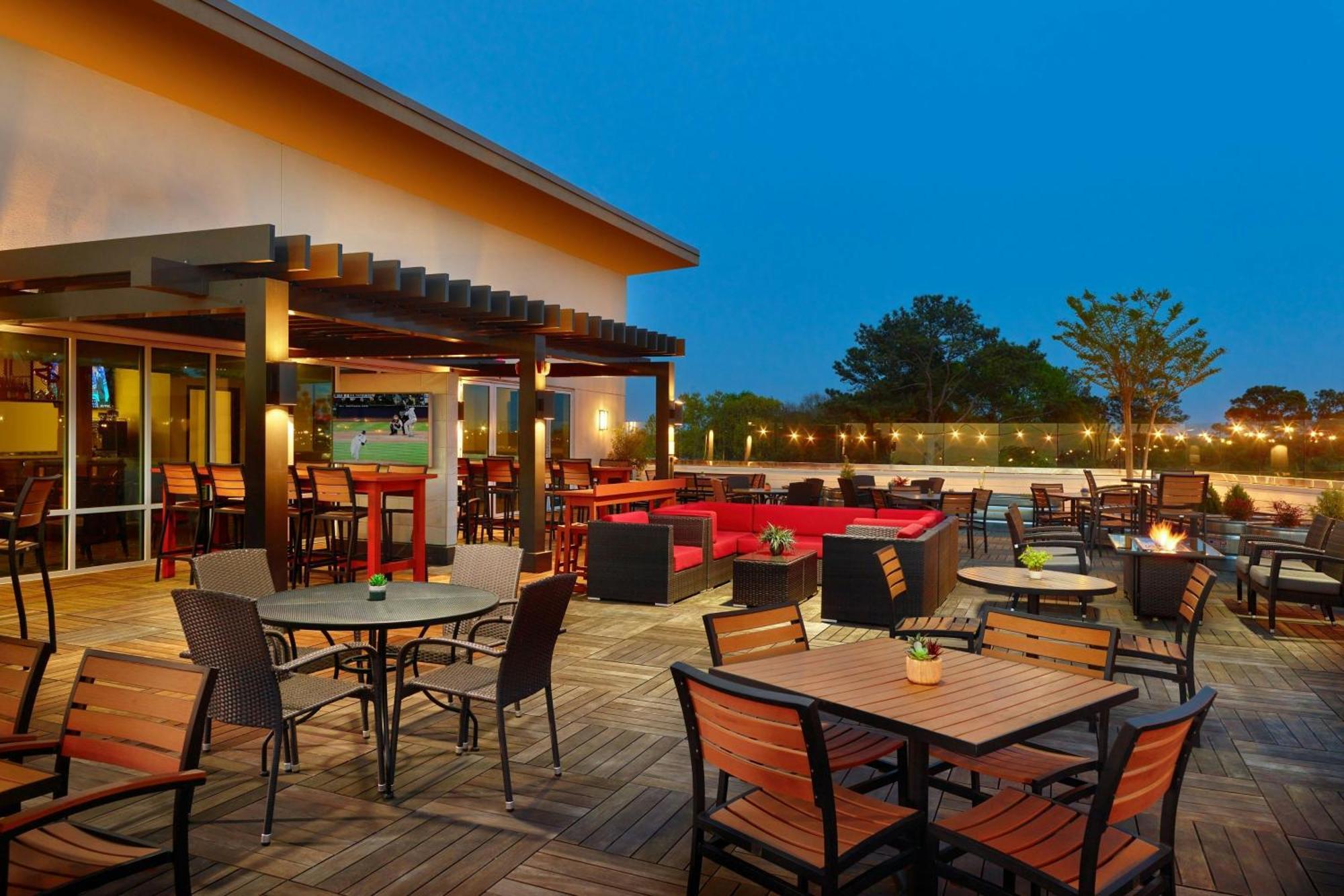 Courtyard By Marriott Atlanta Dunwoody酒店 外观 照片